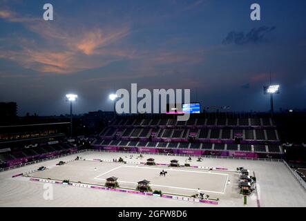 Une vue générale de la circonscription autrichienne Julia Sciancalepore Heinrich IV participe au test individuel de dressage - première année au parc équestre au cours du troisième jour des Jeux paralympiques de Tokyo de 2020 au Japon. Date de la photo : vendredi 27 août 2021. Banque D'Images