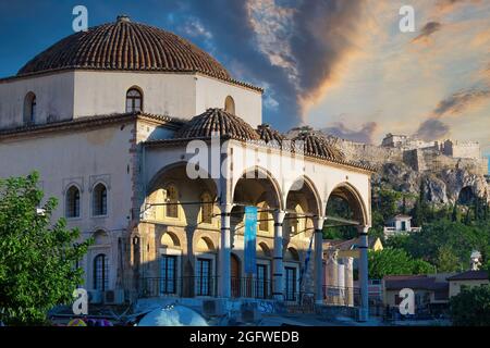 Mosquée ottomane construite en 1759 sur la place Monastiraki, au centre d'Athènes. Banque D'Images