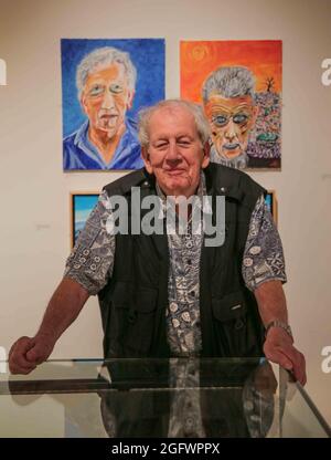 Winchester Royaume-Uni 27 août 2021 UNE vie derrière l'objectif, à la Galerie, Winchester Discovery Center (27 août – 10 novembre 2021), certains des visages les plus célèbres et instantanément reconnaissables de la culture du XXe et du XXIe siècle engagent le spectateur dans la rétrospective du photographe de renommée internationale de Hampshire Cultural Trust, Et l'artiste Paul Joyce, fêté pour son œil peu glorieux, Joyce, originaire du Hampshire, a souvent choisi des poses formelles ou classiques pour ses sujets, dont beaucoup sont des icônes du cinéma, de l'art, de la musique, du théâtre et, bien sûr, Photographie. Paul Quezada-Neiman/Alay Live News Banque D'Images