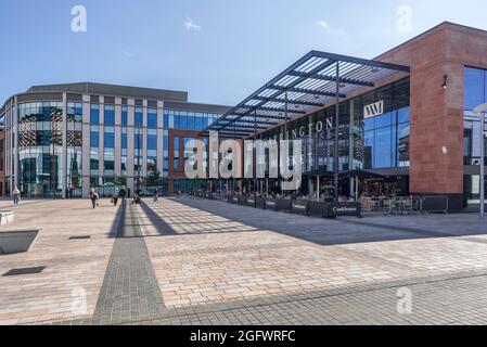 Le nouveau marché de Time Square Warrington. Banque D'Images