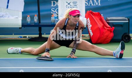 Tereza Martincova de la République tchèque jouant des doubles au tournoi de tennis WTA Chicago Womens Open WTA 250 de 2021 le 25 août 2021 à Chicago, Etats-Unis - photo Rob Prange / Espagne DPPI / DPPI Banque D'Images