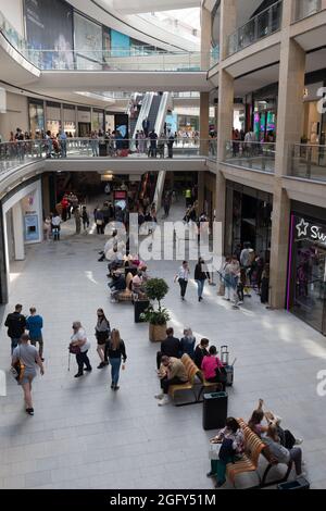 Intérieur du nouveau centre commercial St James Quarter d'Édimbourg Banque D'Images