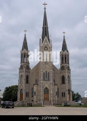 Petersburg, Iowa. Église catholique Saint-Pierre et Saint-Paul. Consacrée 1906. Banque D'Images