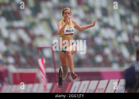 28 août 2021 : Sarah Walsh d'Australie à long saut en athlétisme aux Jeux paralympiques de Tokyo, au stade olympique de Tokyo, Tokyo, Japon. Kim Price/CSM Credit: CAL Sport Media/Alay Live News Banque D'Images