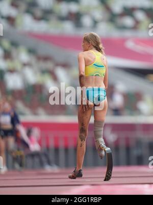 28 août 2021 : Sarah Walsh d'Australie à long saut en athlétisme aux Jeux paralympiques de Tokyo, au stade olympique de Tokyo, Tokyo, Japon. Kim Price/CSM Credit: CAL Sport Media/Alay Live News Banque D'Images