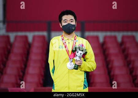 TOKYO, JAPON. 28 août 2021. Ma Lin d’Australie et Laurens Devos de Belgique lors de la finale de classe 9 des Jeux paralympiques de Tokyo 2020 au stade olympique le samedi 28 août 2021 à TOKYO, AU JAPON. Credit: Taka G Wu/Alay Live News Banque D'Images