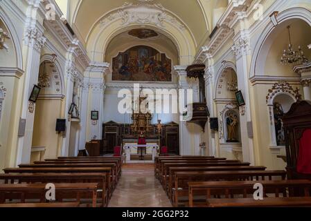 L'église de San Bartolomeo Apostolo (1654), reconstruite au XXe siècle après la destruction des guerres mondiales. D'intérêt particulier est le Banque D'Images