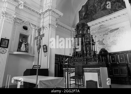 L'église de San Bartolomeo Apostolo (1654), reconstruite au XXe siècle après la destruction des guerres mondiales. D'intérêt particulier est le Banque D'Images