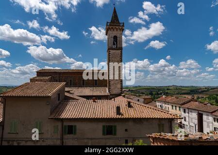 Vinci est une ville italienne de 14 615 habitants dans la ville métropolitaine de Florence, en Toscane. Il est connu pour avoir été le lieu d'origine de Leona Banque D'Images