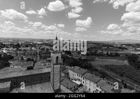 Vinci est une ville italienne de 14 615 habitants dans la ville métropolitaine de Florence, en Toscane. Il est connu pour avoir été le lieu d'origine de Leona Banque D'Images