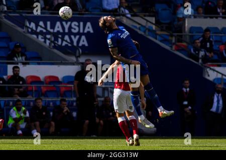 Cardiff, Royaume-Uni. 28 août 2021. Aden Flint de Cardiff City remporte un titre. Match de championnat EFL Skybet, Cardiff City et Bristol City au Cardiff City Stadium de Cardiff, pays de Galles, le samedi 28 août 2021. Cette image ne peut être utilisée qu'à des fins éditoriales. Utilisation éditoriale uniquement, licence requise pour une utilisation commerciale. Aucune utilisation dans les Paris, les jeux ou les publications d'un seul club/ligue/joueur. photo par Andrew Orchard/Andrew Orchard sports Photography/Alamy Live News crédit: Andrew Orchard sports Photography/Alamy Live News Banque D'Images