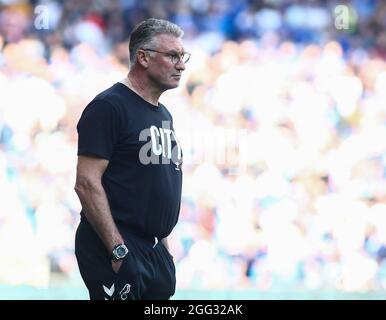 Cardiff City Stadium, Cardiff, Royaume-Uni. 28 août 2021. EFL Championship football, Cardiff versus Bristol City; Nigel Pearson, directeur de Bristol City, regarde sur pendant la seconde moitié crédit: Action plus Sports/Alamy Live News Banque D'Images