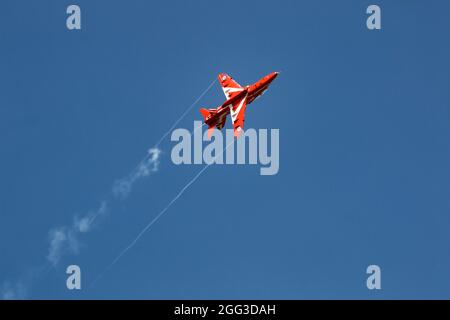 Blackpool Lancashire, Royaume-Uni. 28 août 2021. Les flèches rouges de RAF arrivent à l'aéroport de Blackpool pour prendre le carburant crédit: PN News/Alay Live News Banque D'Images