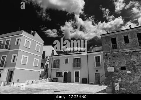 Termoli. Un aperçu de la vieille ville. Termoli est une ville italienne de 32 953 habitants dans la province de Campobasso à Molise. Termoli est situé le long Banque D'Images