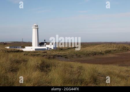 En 2003, le phare de Walney, à l'extrémité sud de l'île Walney, est devenu le dernier à être automatisé au Royaume-Uni Banque D'Images