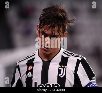 Turin, Italie. 28 août 2021. Le FC Juventus' Paulo Dybala réactionnaires lors d'un match de football entre le FC Juventus et Empoli à Turin, Italie, le 28 août 2021. Credit: Federico Tardito/Xinhua/Alamy Live News Banque D'Images