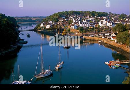 FRANCE. RÉGION BRETAGNE. MORBIHAN (56) LE PETIT PORT DE BONO, SUR LA RIVIÈRE AURAY Banque D'Images