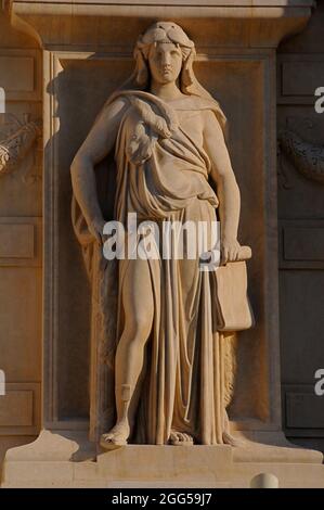 FRANCE. PARIS (75) 1ER AR. ILE DE LA CITÉ. SCULPTURE AU PALAIS DE JUSTICE (TRIBUNAUX) Banque D'Images