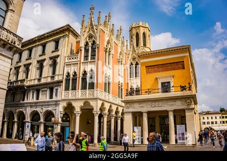 PADOUE, ITALIE - 25 MAI 2019: Vue au Palazzo Ezzelino à Padoue, Italie. C'est un palais médiéval construit par Ezzelino III da Romano au XIVe siècle. Banque D'Images