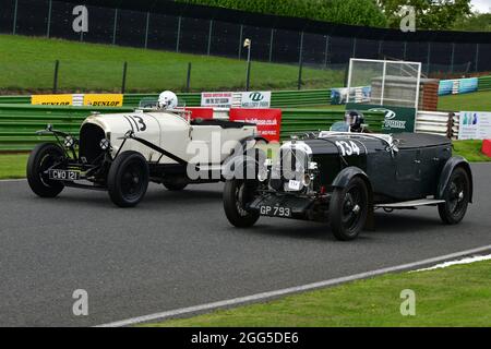 Vivian Bush, Bentley 3 litres, Tim Wadsworth, Lagonda 2 litres LC Tourer, propriétaire - pilote - Mechanic Pre-War Sports Cars, Bob Gerard Memorial Trophy course Banque D'Images