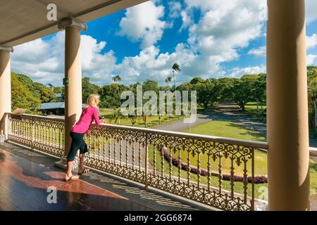 Château de Labordonnais, manoir colonial du XIXe siècle, Mapou, quartier de la Rivière du Rempart, Maurice, Îles Mascarene. Vue sur le terrain depuis le b Banque D'Images