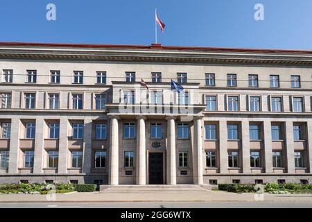 Riga, Lettonie. 22 août 2021. Vue extérieure du Cabinet des ministres dans le centre-ville Banque D'Images