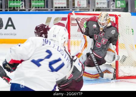 Riga, Arena Riga, qualification olympique, Lettonie. 29 août 2021. France, sauve par le gardien de but Ivars Punnenovs (Lettonie) (Suisse/Croatie OUT) Credit: SPP Sport Press photo. /Alamy Live News Banque D'Images