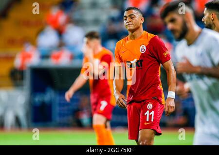 ISTANBUL, TURQUIE - 29 AOÛT : Mostafa Mohamed Ahmed Abdallah de Galatasaray lors du match Super LIG entre Kasipasa et Galatasaray au stade Recep Tayyip Erdogan le 29 août 2021 à Istanbul, Turquie (photo par /Orange Pictures) Banque D'Images