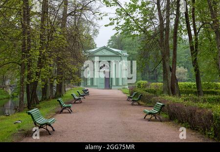 Pavillon de Vénus dans le Palace, situé sur l'île de l'amour. Gatchina, Oblast de Léningrad, en Russie. Banque D'Images