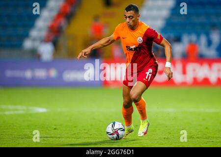 ISTANBUL, TURQUIE - 29 AOÛT : Mostafa Mohamed Ahmed Abdallah de Galatasaray lors du match Super LIG entre Kasipasa et Galatasaray au stade Recep Tayyip Erdogan le 29 août 2021 à Istanbul, Turquie (photo par /Orange Pictures) Banque D'Images