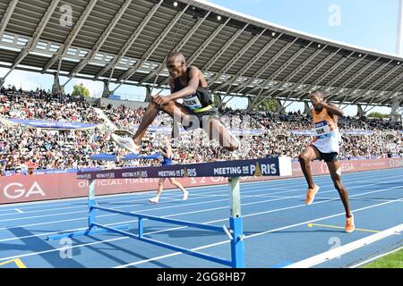 Benjamin Kigen (KEN) remporte le steeplechase à 8 h 07.12 lors de la rencontre de Paris au stade Charlety, le samedi 28 août 2021, à Paris. (Jiro Mochiz Banque D'Images