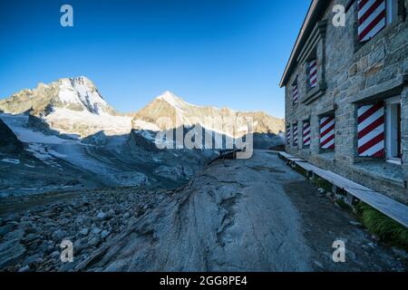 Cabane alpine Cabane du Mountet près de Zinal, Suisse, Alpes Banque D'Images