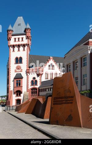 Ancien bâtiment administratif Hoerder Burg près de Phoenixsee, Dortmund, Allemagne Banque D'Images