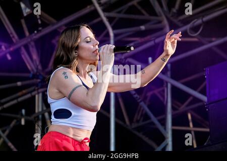 Portsmouth, Royaume-Uni. 29 août 2021. Melanie Jayne Chisholm, mieux connue sous le nom de Melanie C ou Mel C, se produit en direct sur scène au Victorious Festival. Crédit : SOPA Images Limited/Alamy Live News Banque D'Images