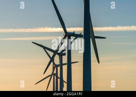 Générateurs d'énergie éolienne sur le parc éolien Banque D'Images