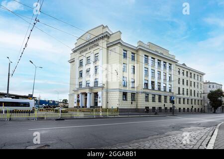 Riga, Lettonie. Août 2021. Vue extérieure du Ministère des transports de la République de Lettonie dans le centre-ville Banque D'Images