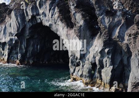 Le marginal dos Casteletes à Urzelina, île de Sao Jorge, Açores Banque D'Images