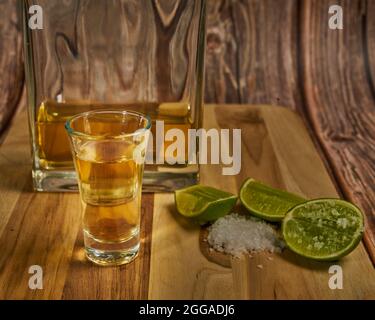 Comment prendre une photo de tequila au Mexique avec votre citron et votre sel Banque D'Images