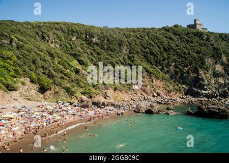 Crique de Lion, plage sur la côte toscane près de Livourne ville Italie Banque D'Images