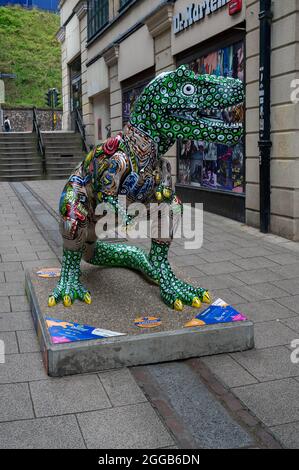 Numéro 12 dinosaure Dino Hunter. Artiste Sophia Li-Rocchl et pontée par les comtés de First Eastern Banque D'Images