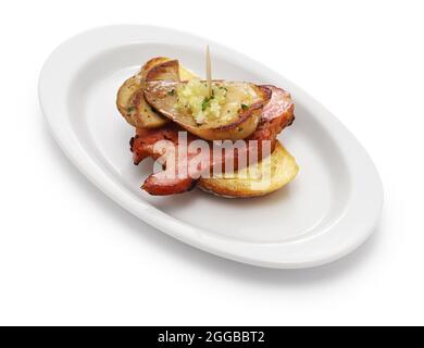 pincho de champignons porcini isolé sur fond blanc Banque D'Images