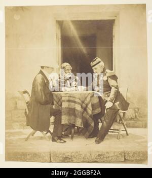 Un Conseil de guerre : Lord Raglan, Omar Pacha et Palissier, ont pris la veille avant la prise du Mankelen, Crimée, 1855. Une œuvre en imprimé finement albumine. Banque D'Images