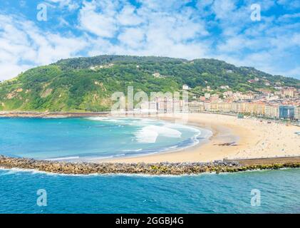 La plage de Zurriola, San Sebastian, Donostia, Pays Basque, Espagne Banque D'Images