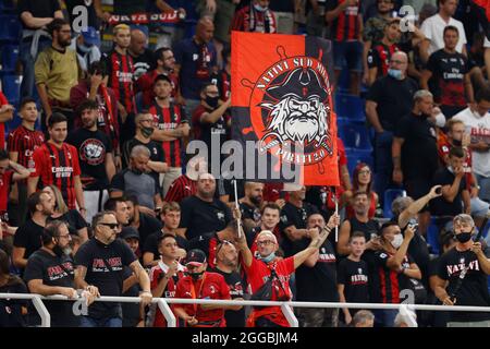 Milan, Italie. 29 août 2021. AC Milan Supporters pendant AC Milan vs Cagliari Calcio, football italien série A match à Milan, Italie, août 29 2021 crédit: Independent photo Agency/Alay Live News Banque D'Images