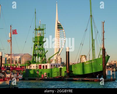 Mary Mouse 2. Restaurant Trinity's Lightship à Haslar Marina, Haslar Rd, Gosport, Royaume-Uni. 2010 Banque D'Images