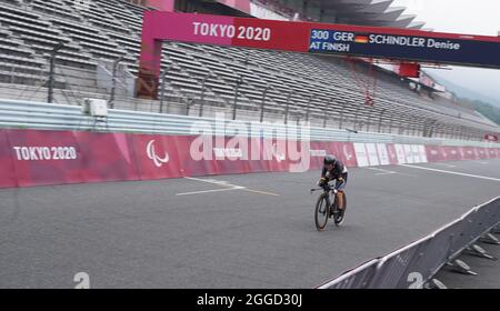 31 août 2021, Japon, Oyama: Paralympiques: Para-cyclisme, femmes, procès de temps, Fuji International Speedway. Denise Schindler (Allemagne). Photo: Marcus Brandt/dpa Banque D'Images