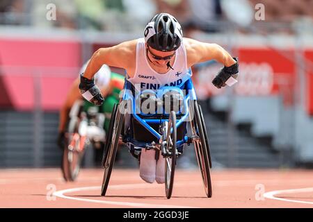 Japon. 31 août 2021. Tokyo, Japon. 31 août 2021. PIISPANEN Toni (fin) Athlétisme : finale hommes du 200m T51 lors des Jeux paralympiques de Tokyo 2020 au Stade National de Tokyo, Japon . Credit: AFLO SPORT/Alay Live News Banque D'Images