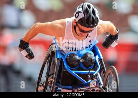 Japon. 31 août 2021. Tokyo, Japon. 31 août 2021. PIISPANEN Toni (fin) Athlétisme : finale hommes du 200m T51 lors des Jeux paralympiques de Tokyo 2020 au Stade National de Tokyo, Japon . Credit: AFLO SPORT/Alay Live News Banque D'Images