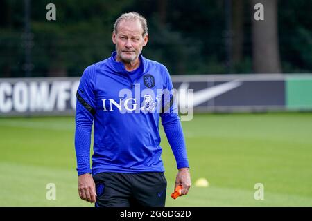 ZEIST, PAYS-BAS - AOÛT 31 : entraîneur adjoint Danny Blind des pays-Bas pendant la session de formation aux pays-Bas au campus de KNVB le 31 août 2021 à Zeist, pays-Bas (photo de Jeroen Meuwsen/Orange Pictures) Banque D'Images