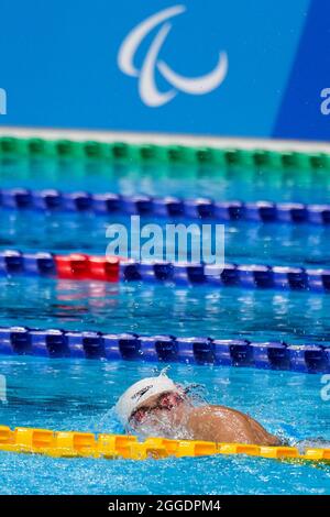 (210831) -- TOKYO, le 31 août 2021 (Xinhua) -- Jiang Yuyan de Chine participe à la finale féminine S7 libre de natation de 100m aux Jeux paralympiques de Tokyo de 2020 à Tokyo, au Japon, le 31 août 2021. (Xinhua/Zhu Wei) Banque D'Images